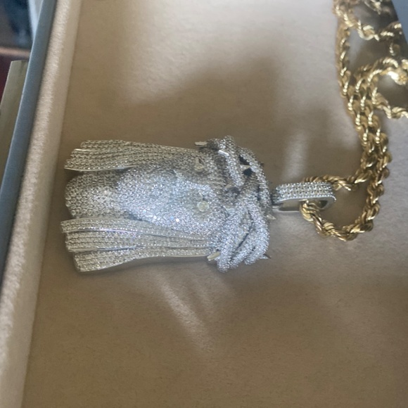 Jewelry - Picture 4 of 11